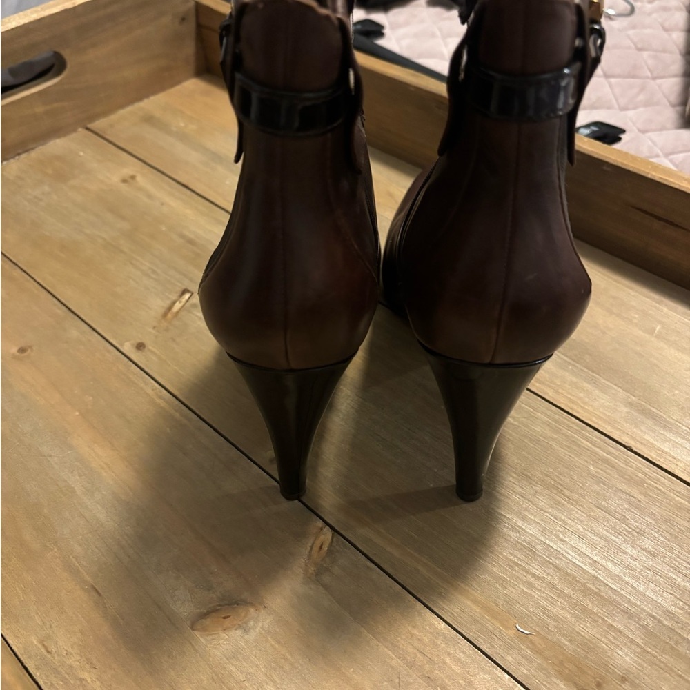 Quiet Luxury Sleek Girly Femme Via Spiga Chocolate Heeled Booties US 8.5 - Picture 6 of 7